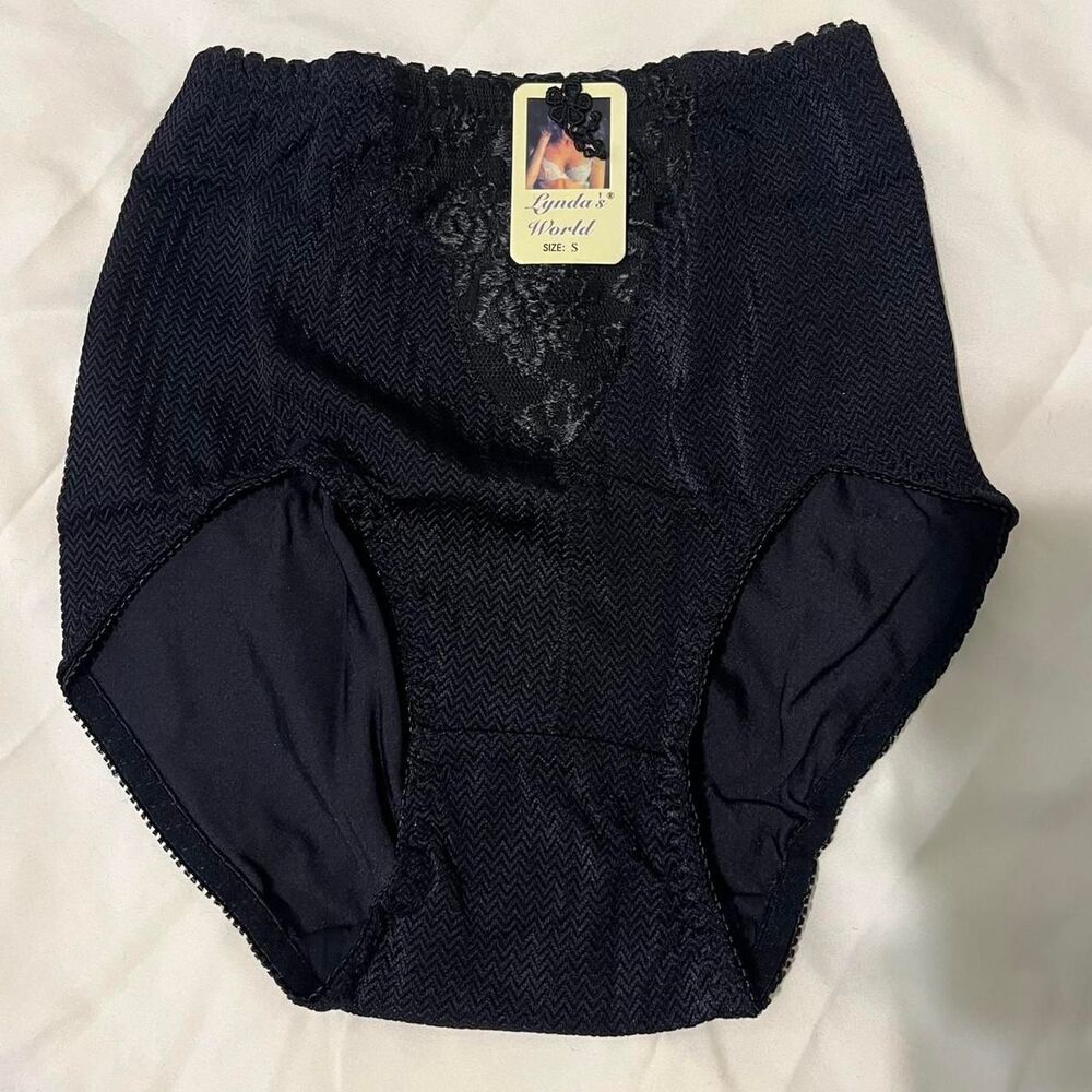 vintage Y2K 2000s black high-waisted bikini panties size small NEW with tags